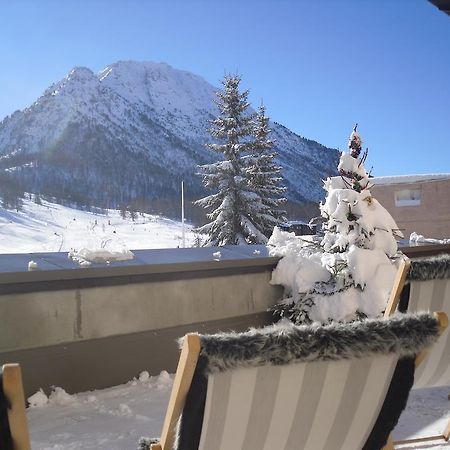 Chalet Saint Bernard Hotel Montgenevre Exterior photo